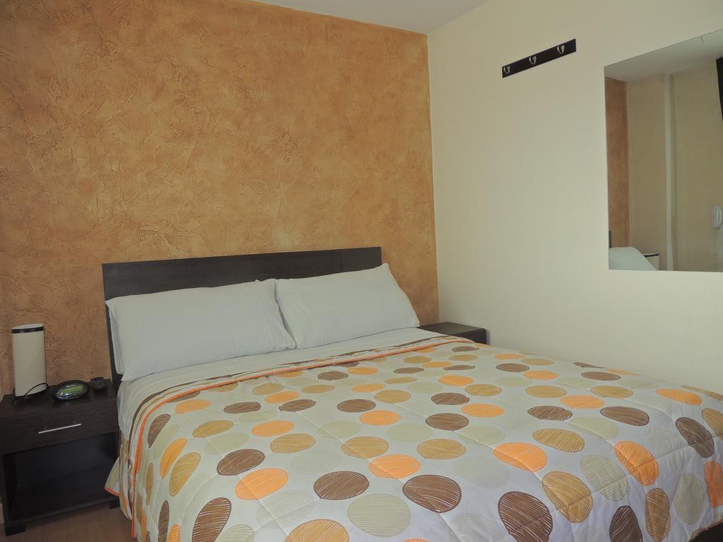 Titan Hotel & Spa Bogotá Pokój zdjęcie